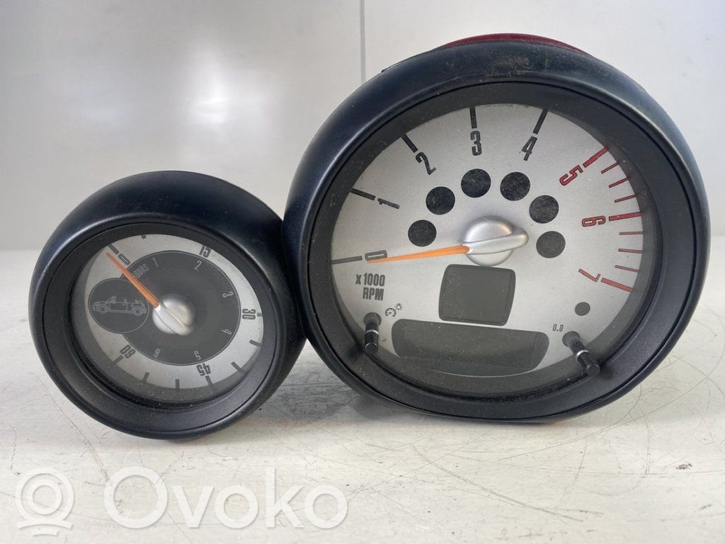 Tachometer   62109325811