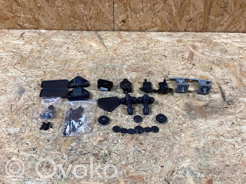 Tailgate/trunk/boot hinge   8U0827300E,8E0919279,75959832H,95B827679A