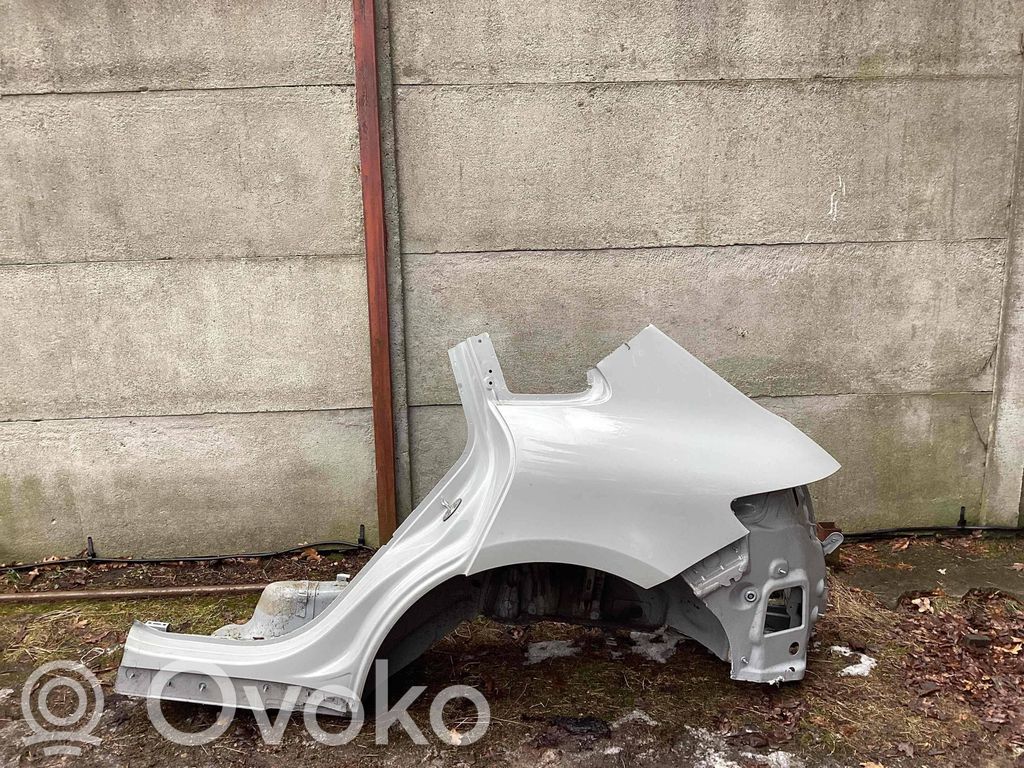 Porsche Macan (95B) Takalokasuojan reuna 
