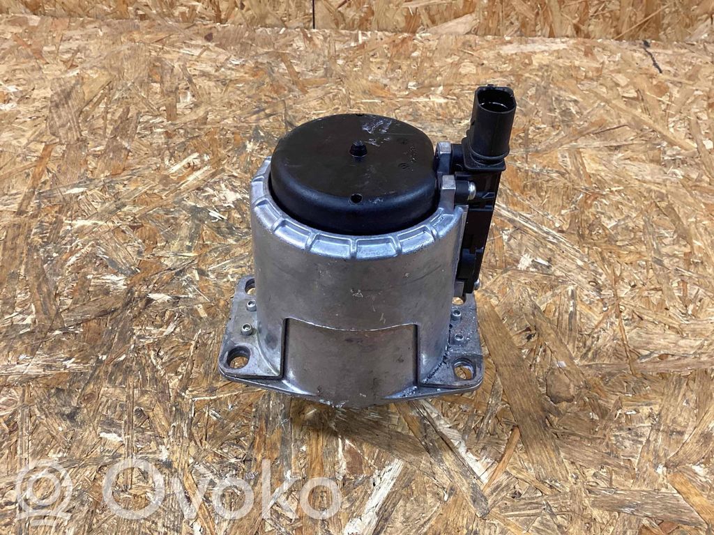 Porsche 911 992 Engine mount bracket 