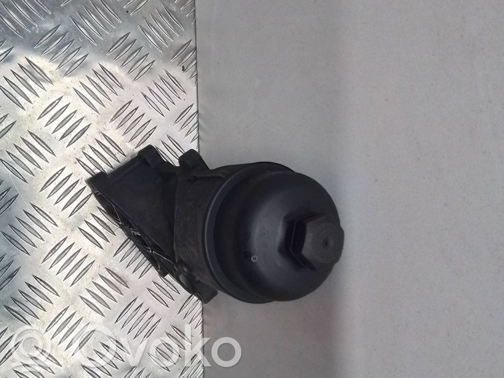 Oil filter mounting bracket   E201417,5369