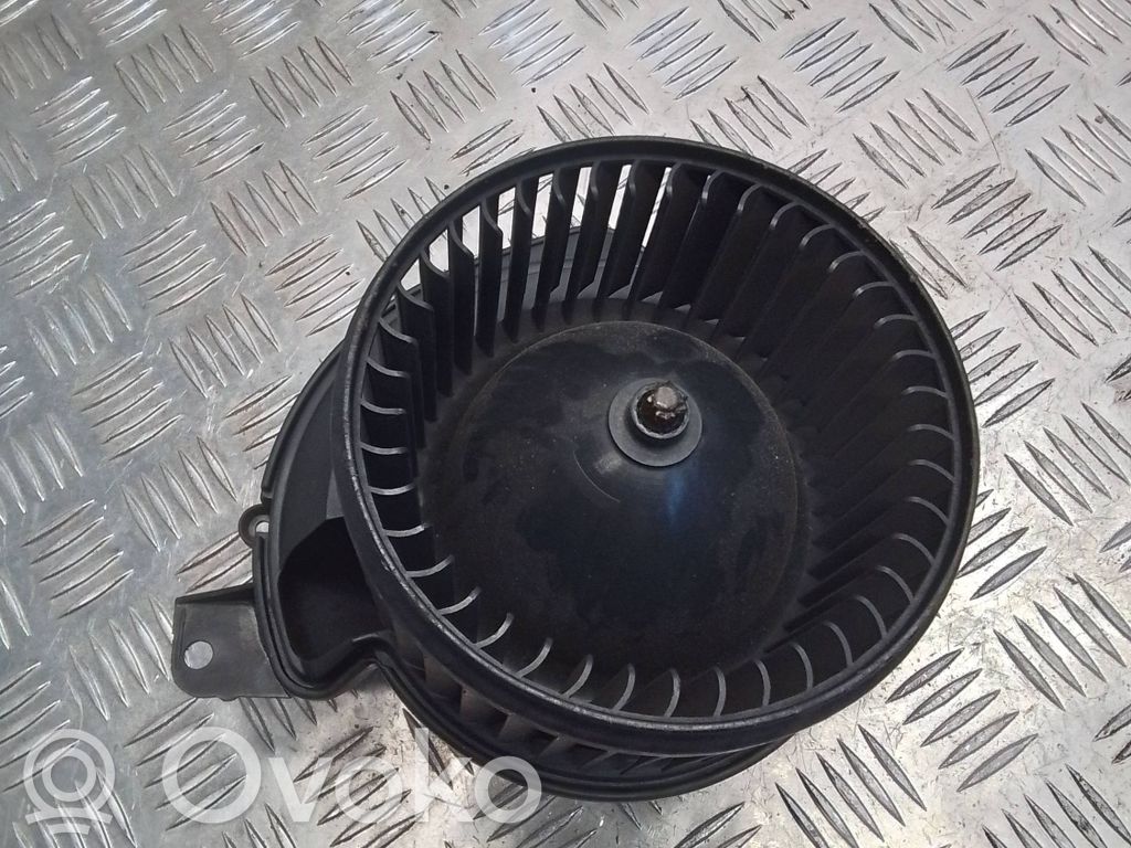 Opel Corsa D Mazā radiatora ventilators 