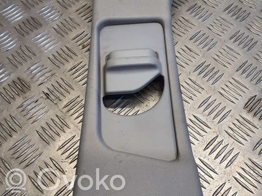 Mercedes-Benz C W204 Osłona górna słupka / B 