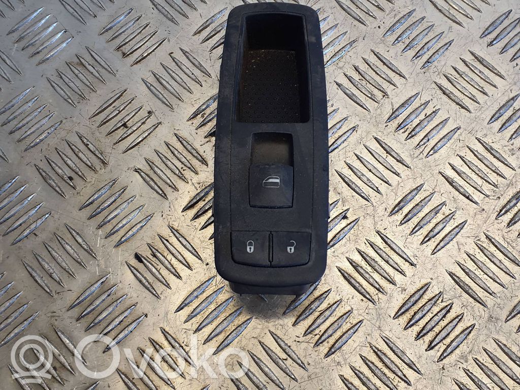 Chrysler Grand Voyager V Electric window control switch 