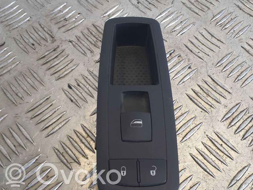 Chrysler Grand Voyager V Electric window control switch 