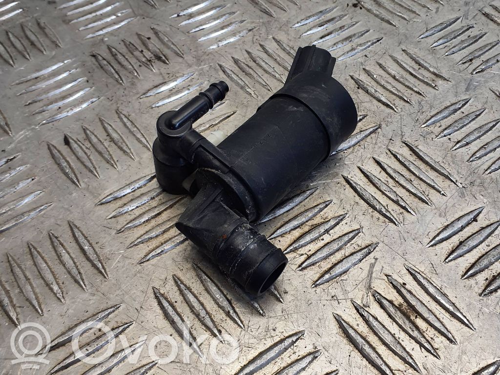 Ford Focus Windscreen/windshield washer pump 
