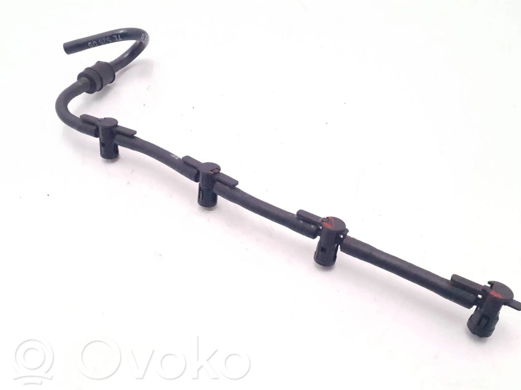 Audi A4 S4 B8 8K Fuel return line/hose 