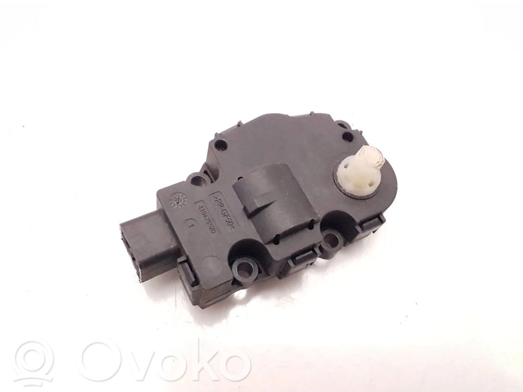Audi A4 S4 B8 8K Silniczek nagrzewnicy 