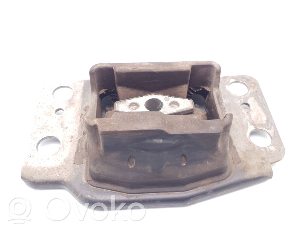 Ford Galaxy Engine mount bracket 