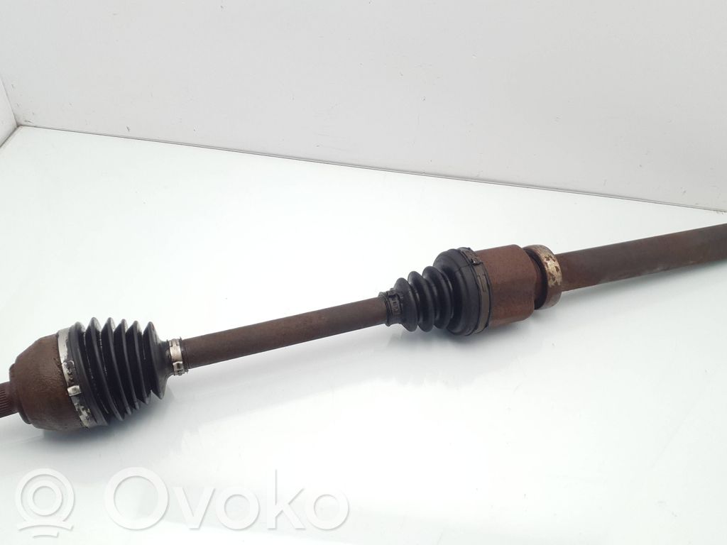 Volvo V70 Priekšējā pusass 
