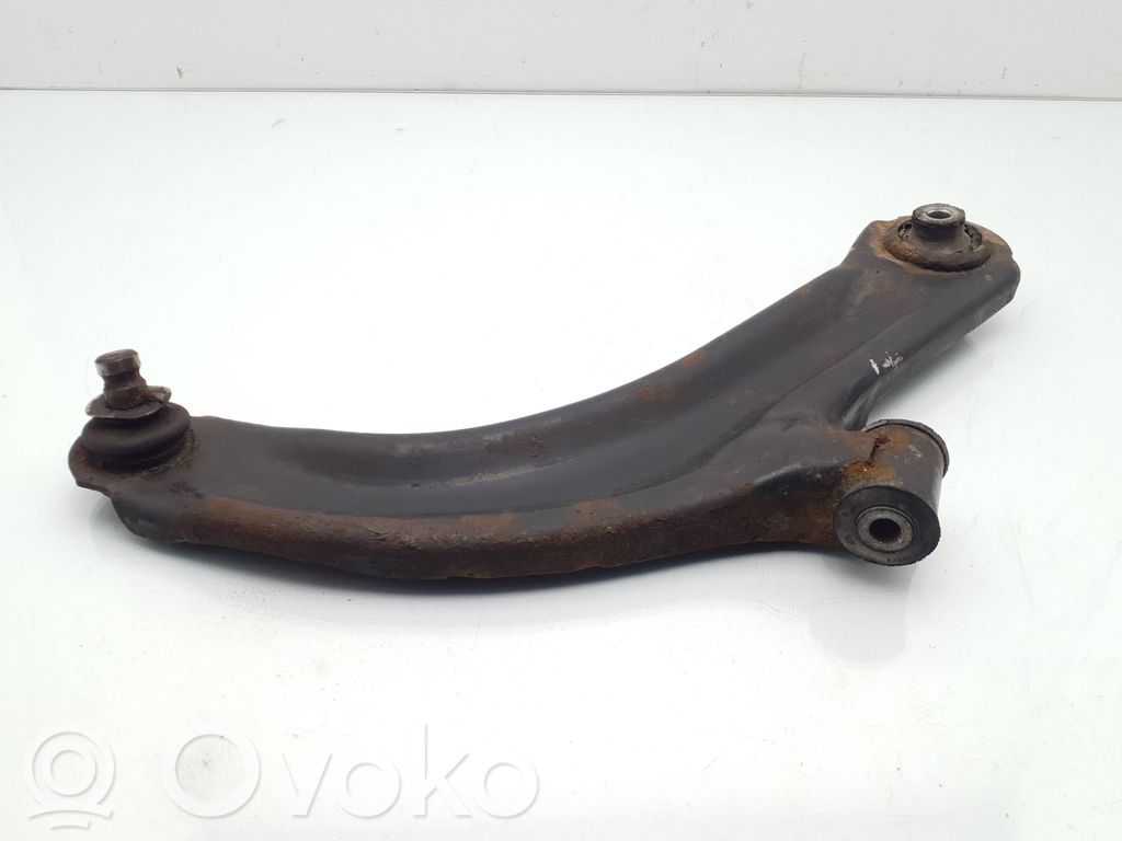 Renault Clio III Front lower control arm/wishbone 