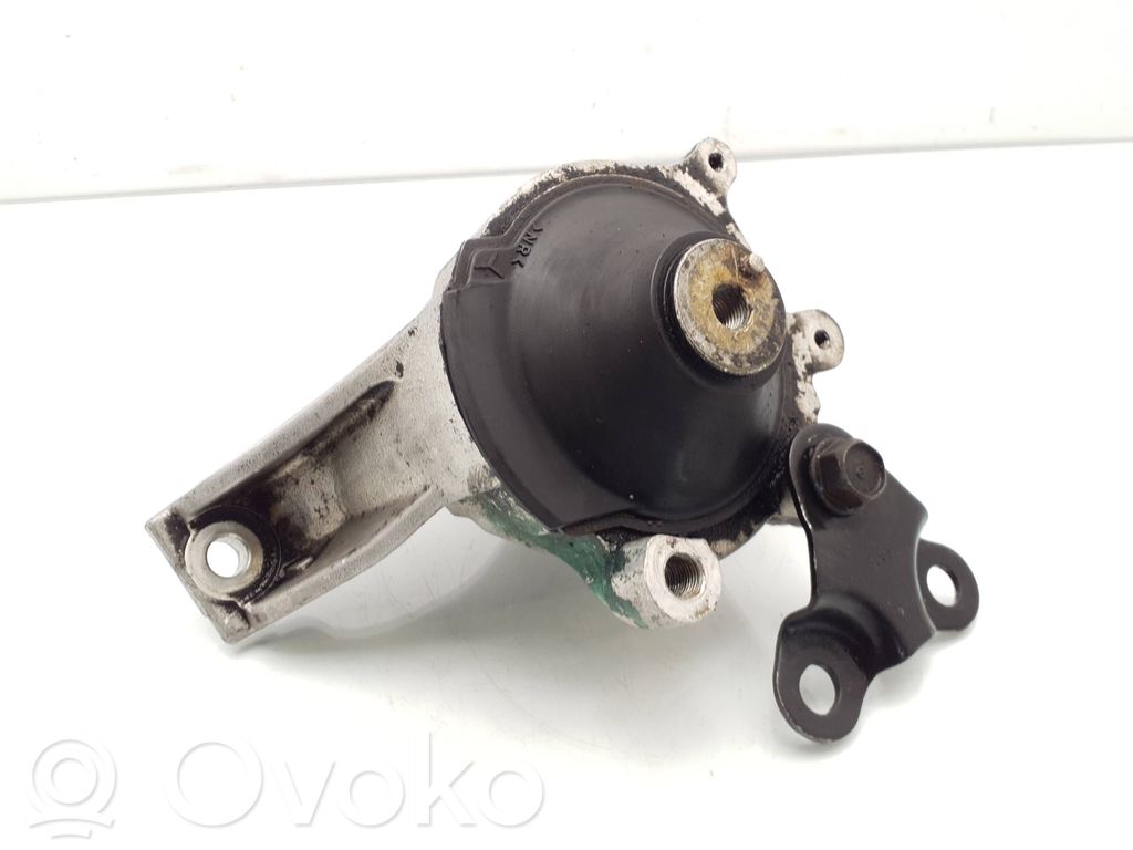 Honda CR-V Engine mount bracket 