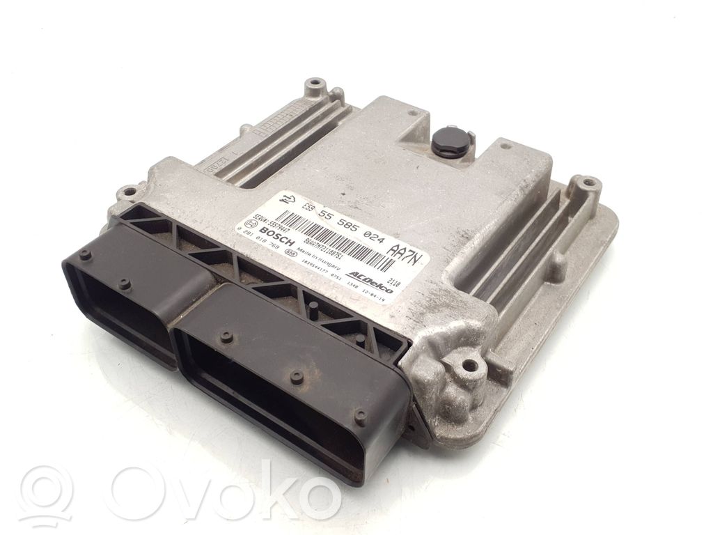 Opel Insignia A Engine control unit/module 