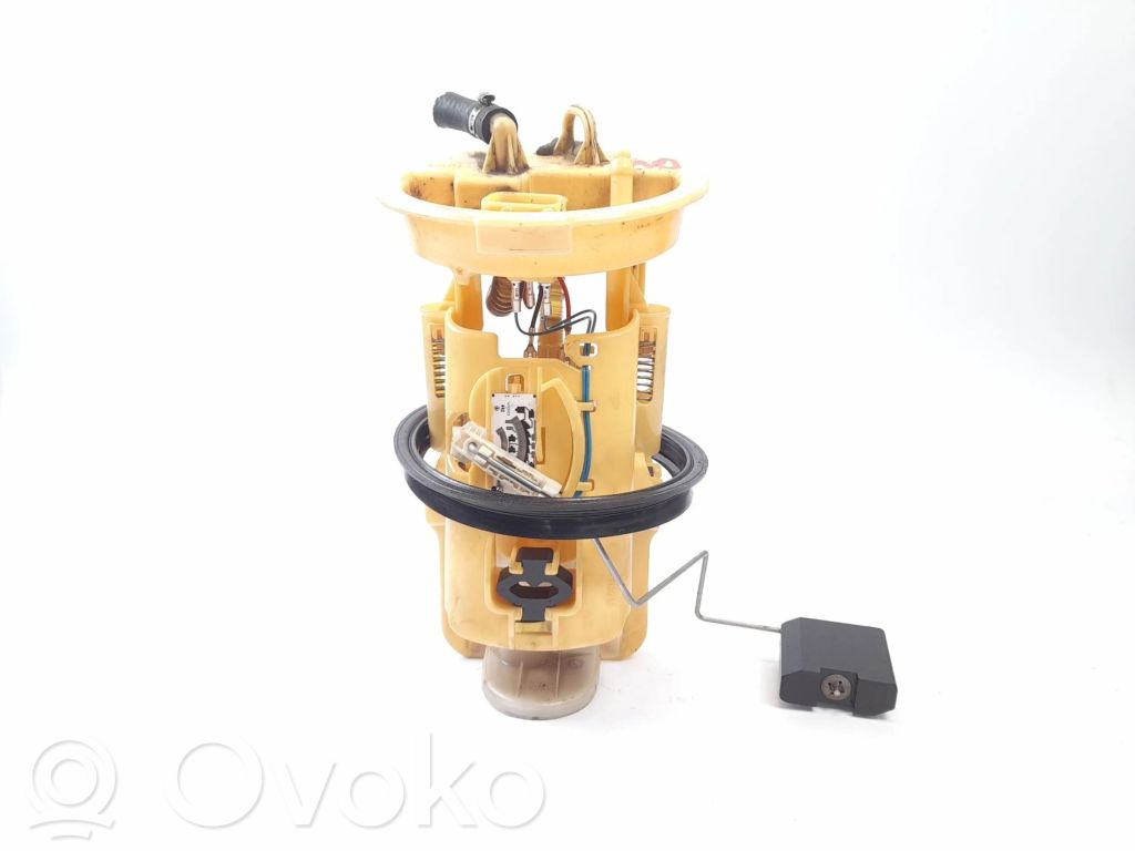 Pompe à carburant   6750582,228214