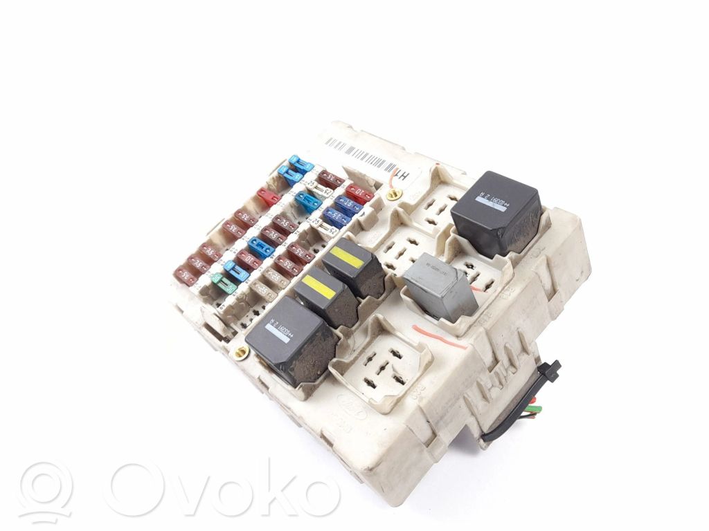 Unidad de control del BSM   2M5T14A073BE