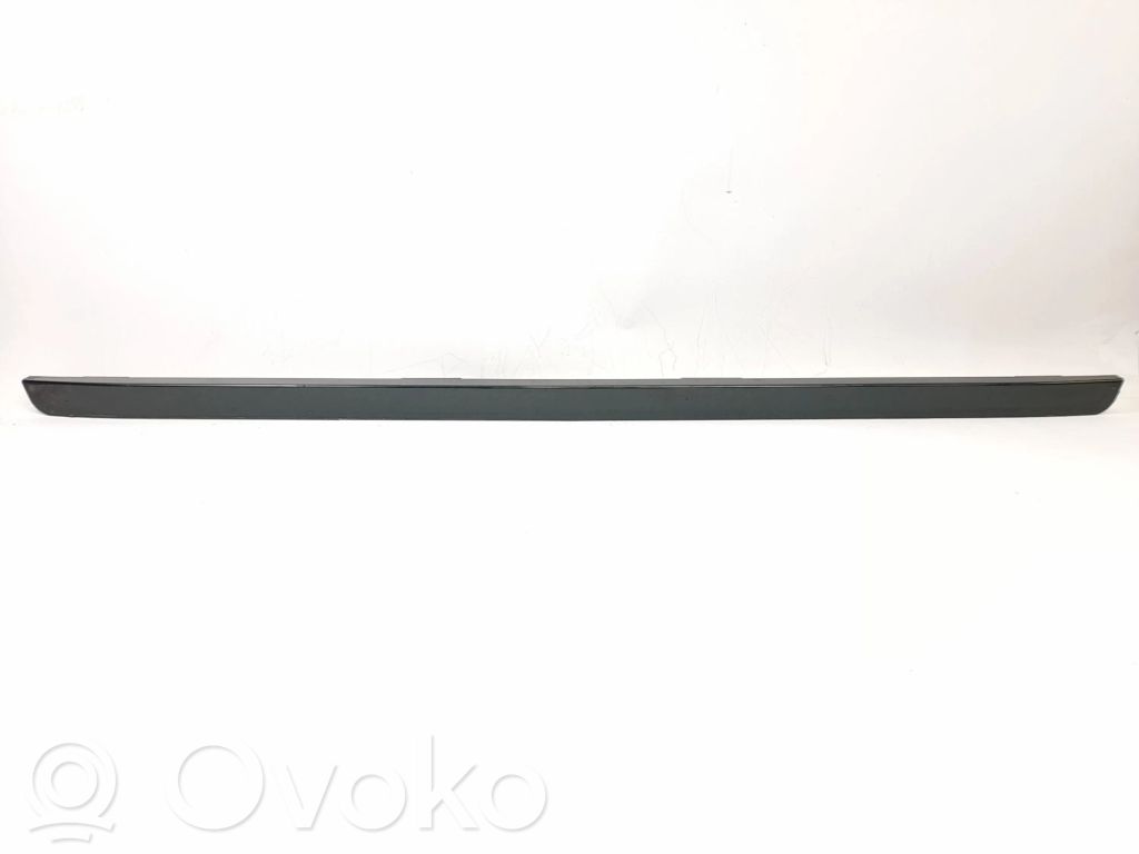 Skoda Octavia Mk1 (1U) Moldura inferior 