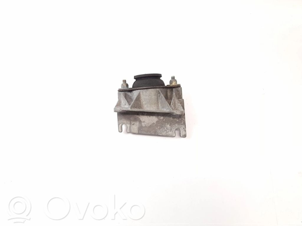 Renault Megane I Engine mount bracket 