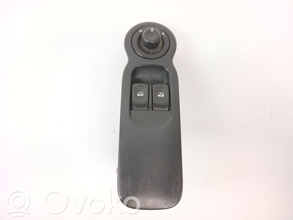 Electric window control switch   E28982