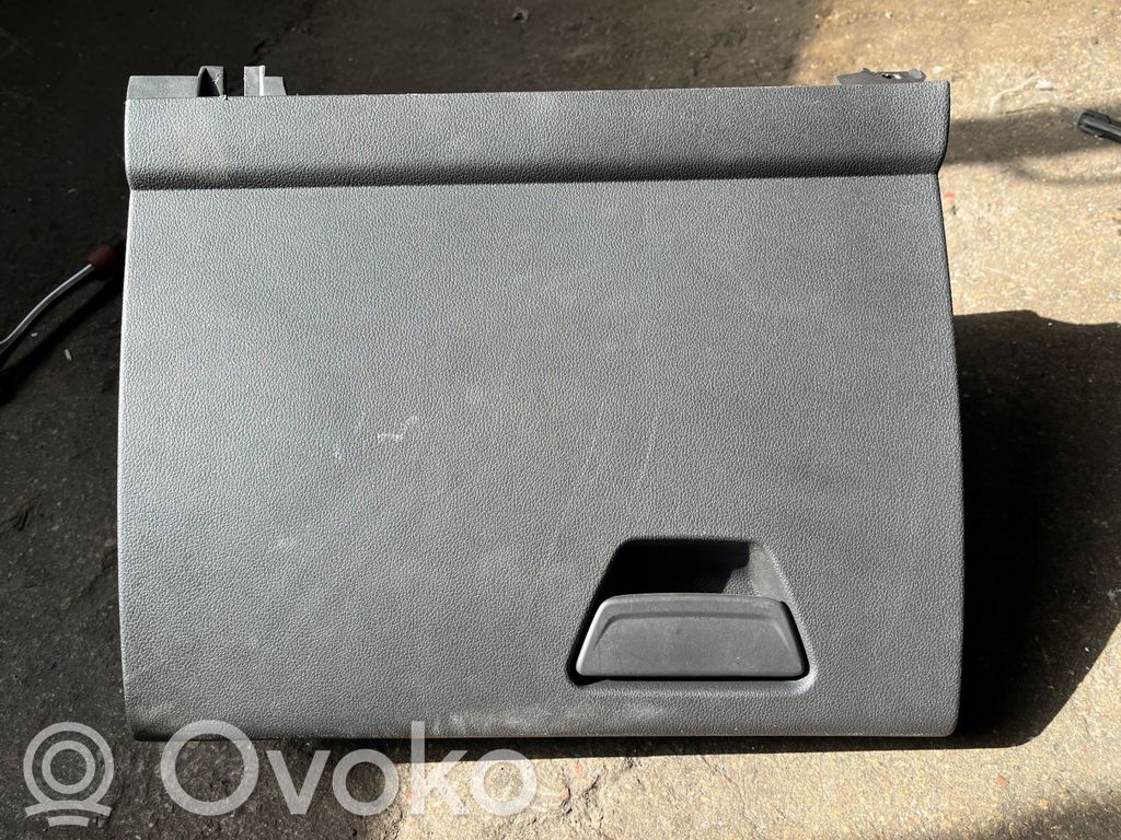 Ford C-MAX II Daiktadėžė 