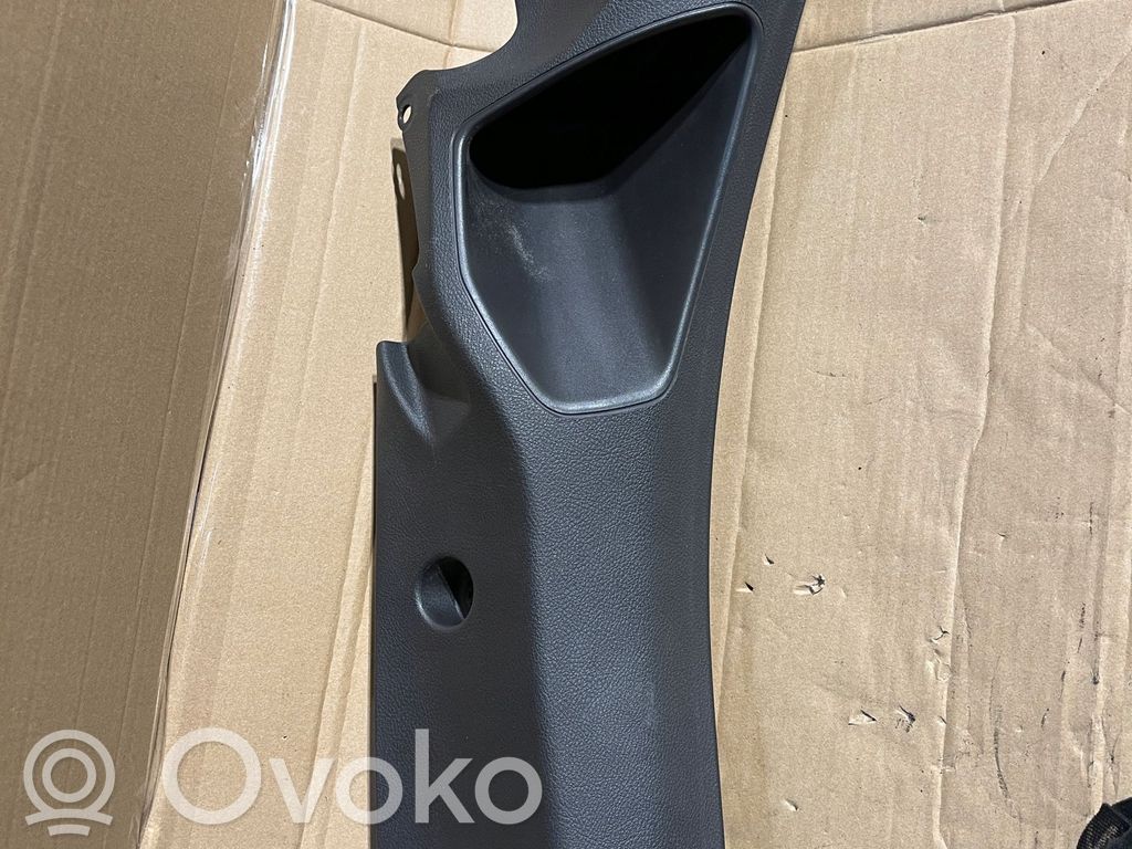 Ford Focus Osłona słupka szyby przedniej / A 