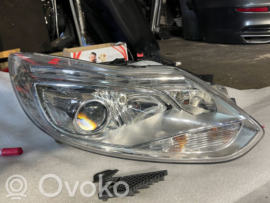Ford Focus Headlight/headlamp 