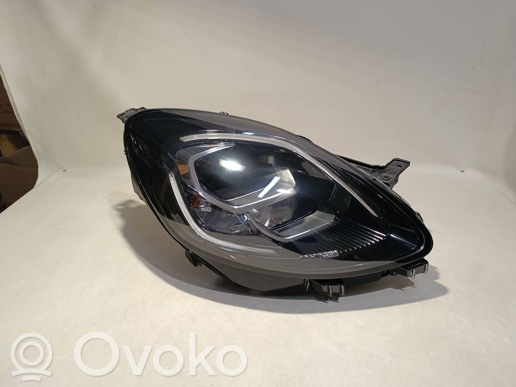 Ford Puma Headlight/headlamp 