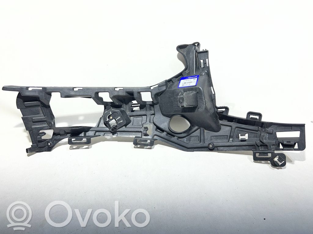 Volvo S90, V90 Front bumper mounting bracket 