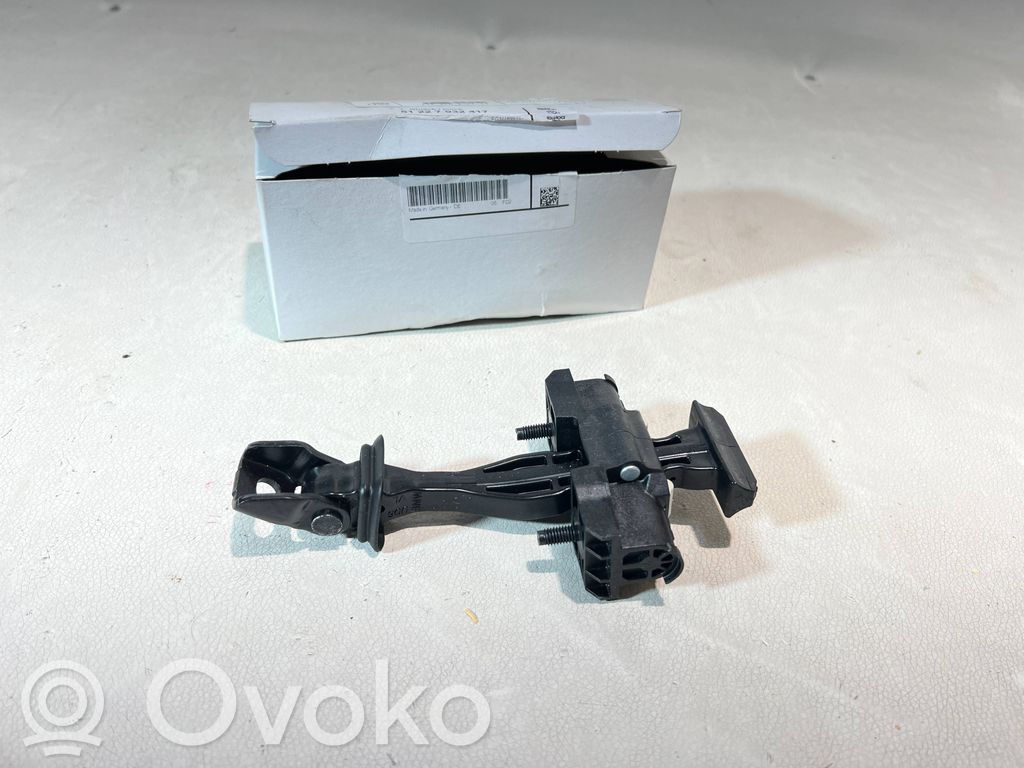 BMW 2 Active Tourer U06 Etuoven pidätin 