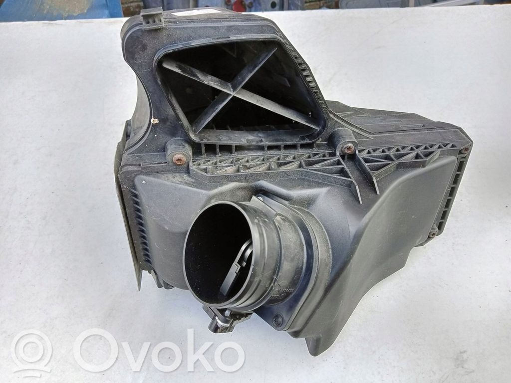 Audi A4 S4 B8 8K Luftfilterkasten 