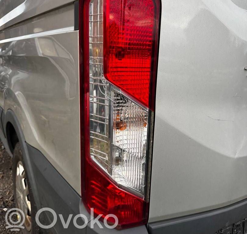 Rear/tail lights