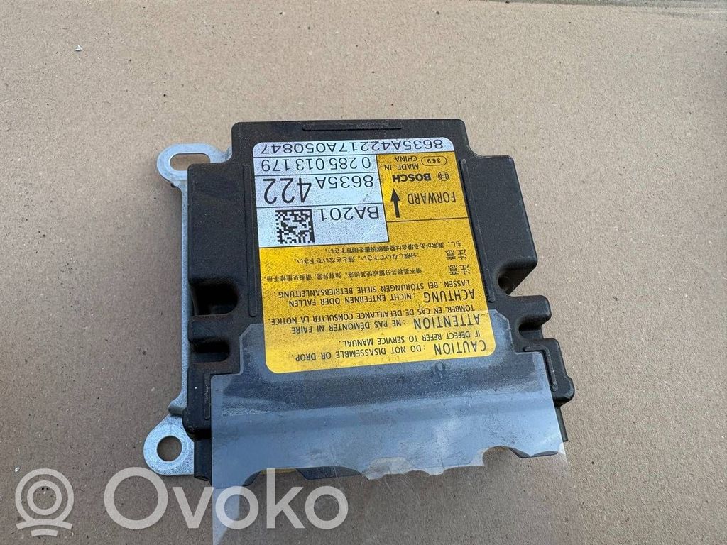 Airbag control unit/module   8635A422,0285013179