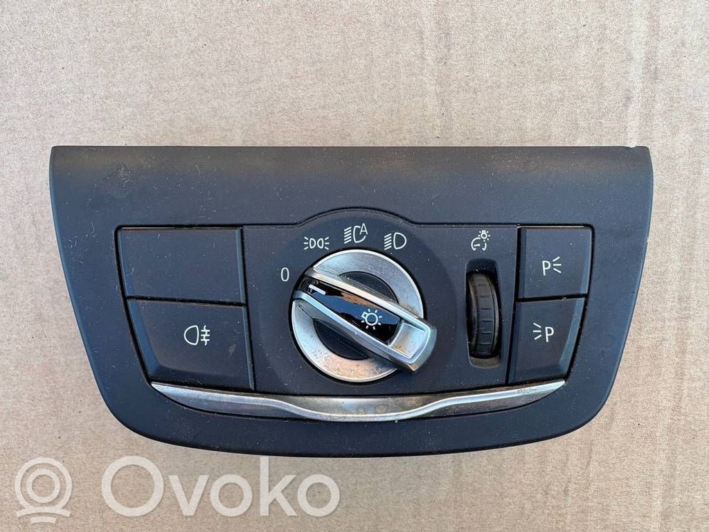 Panel lighting control switch   9472965,18347910,305496709057B