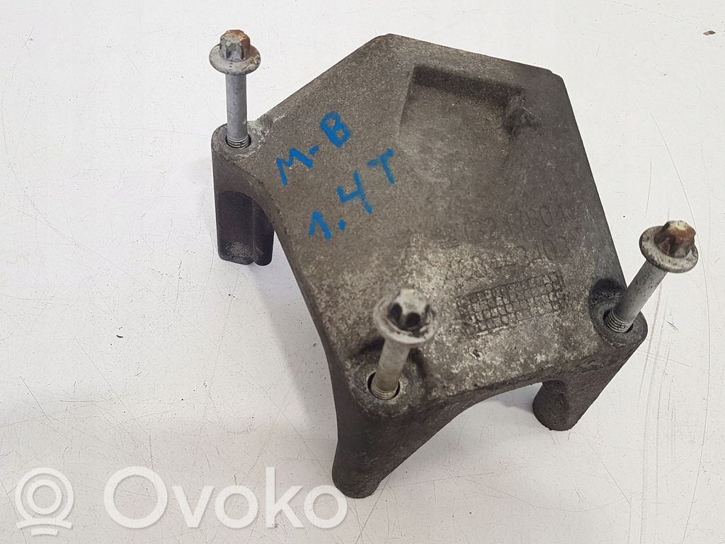 Engine mounting bracket   13247804
