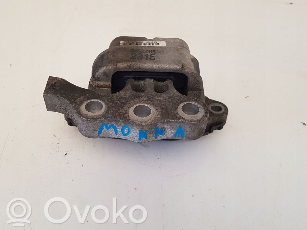 Opel Mokka Engine mount bracket 