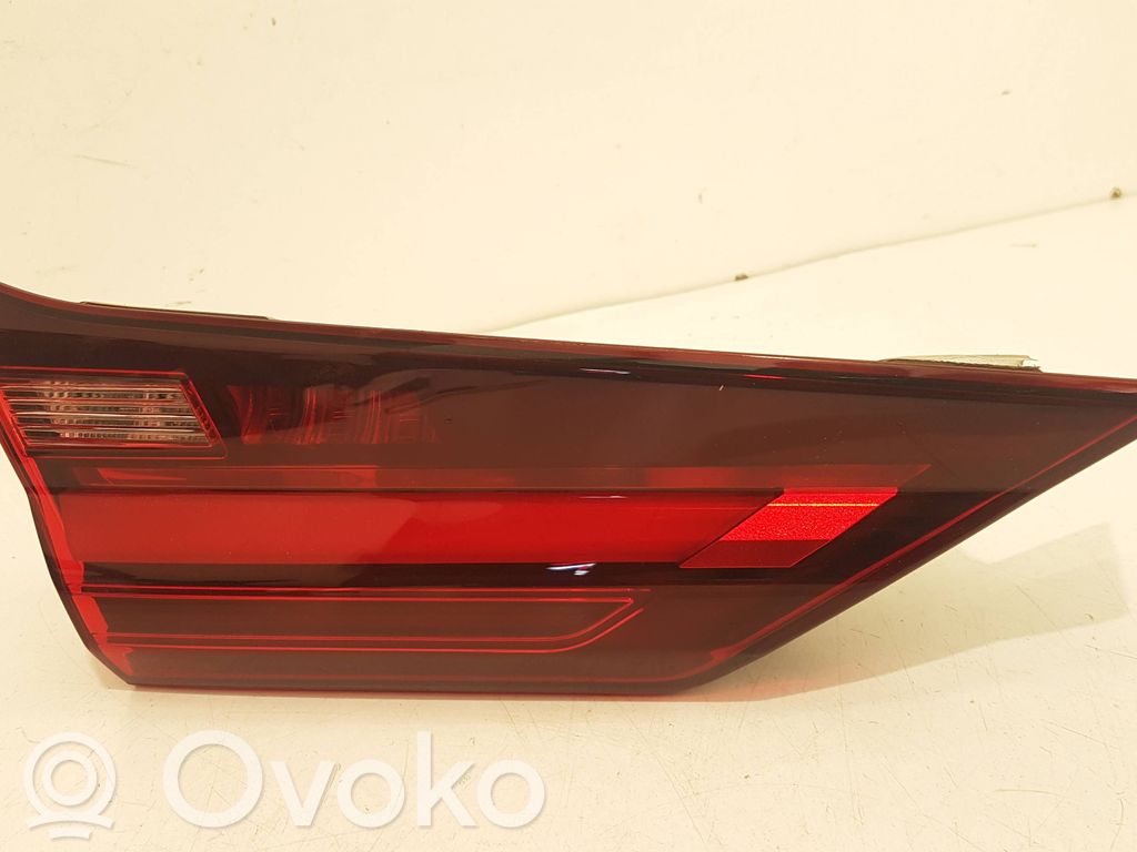 BMW 1 F40 Lampă spate în capacul portbagajului 