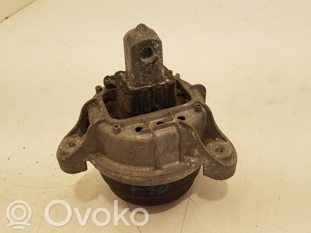 BMW 5 F10 F11 Supporto di montaggio del motore 