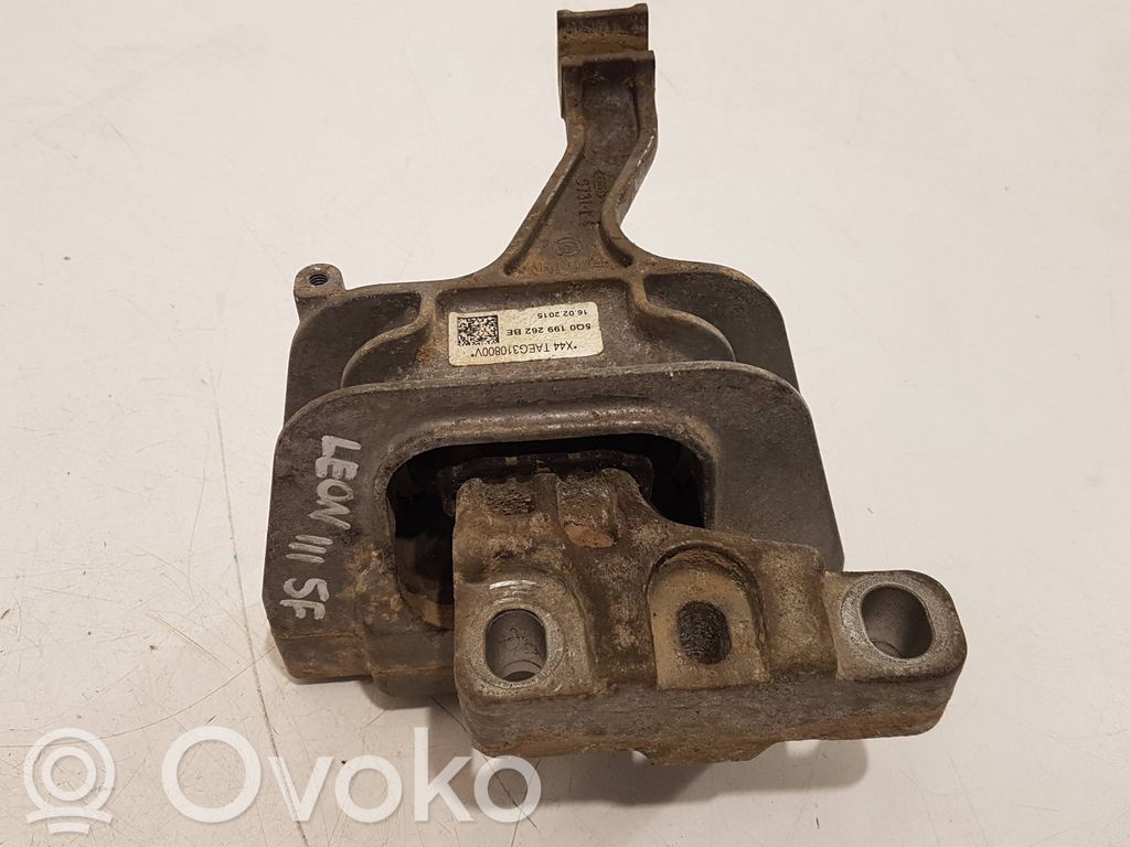 Engine mount bracket   5Q0199262BE,16022015