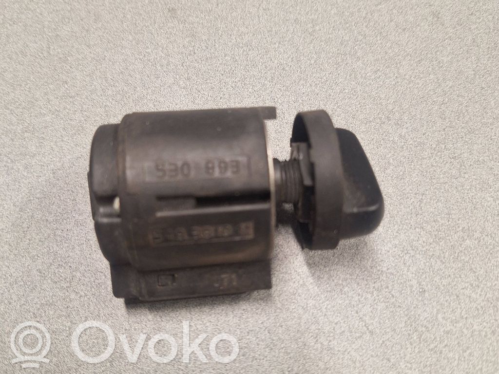 Lichtschalter   549391011,530893