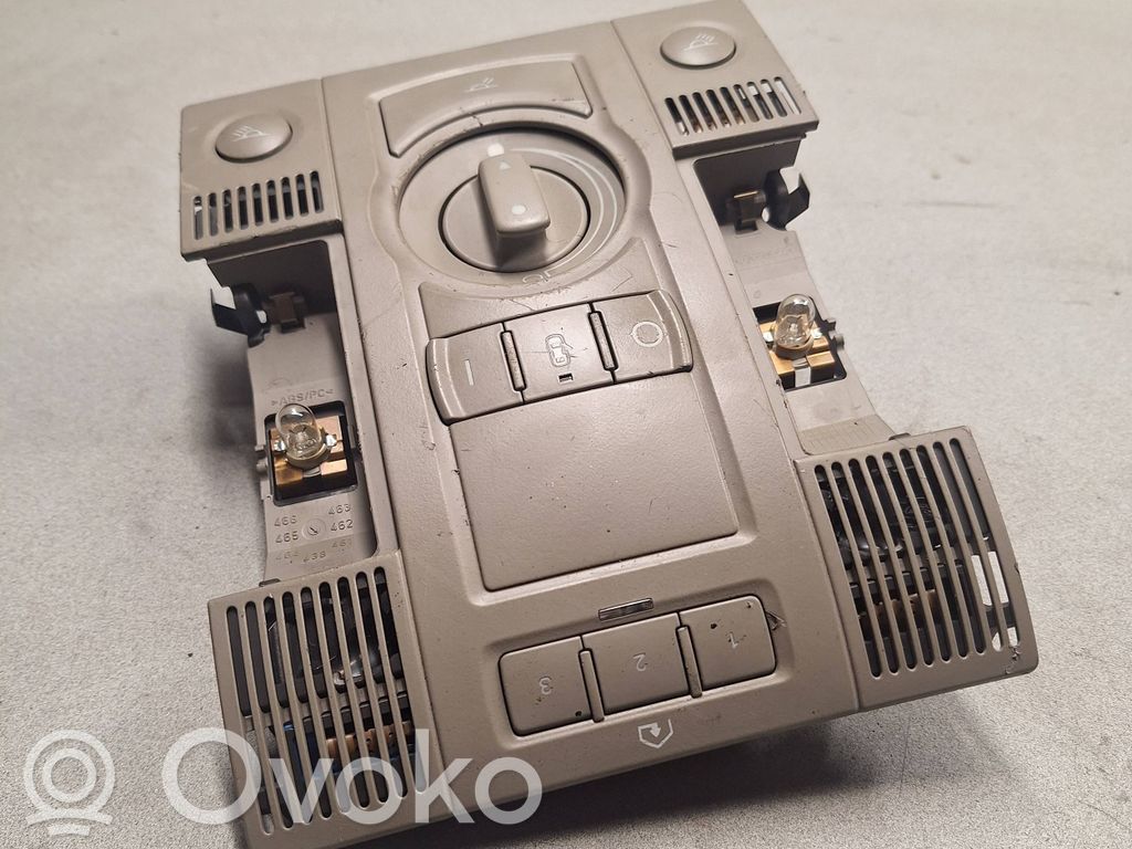 Audi A8 S8 D3 4E Panel oświetlenia wnętrza kabiny 