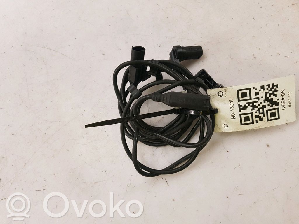 Toyota Corolla E210 E21 Amortyzator / Siłownik tylnej klapy bagażnika 