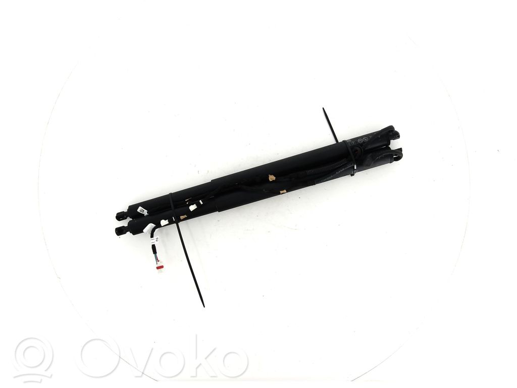 Jeep Avenger Tailgate strut 
