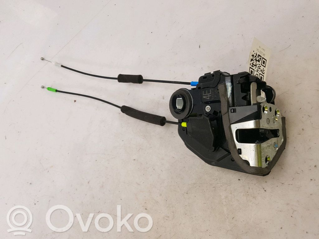 Toyota Corolla E210 E21 Takaoven lukko 