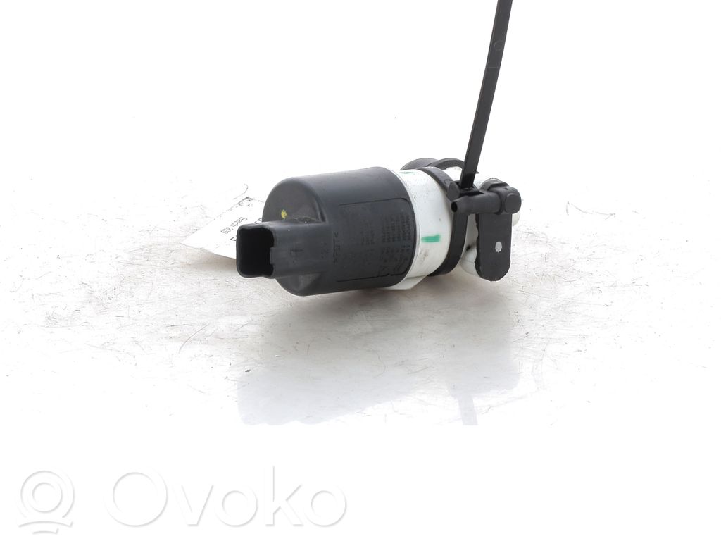 Fiat Doblo III Windscreen/windshield washer pump 