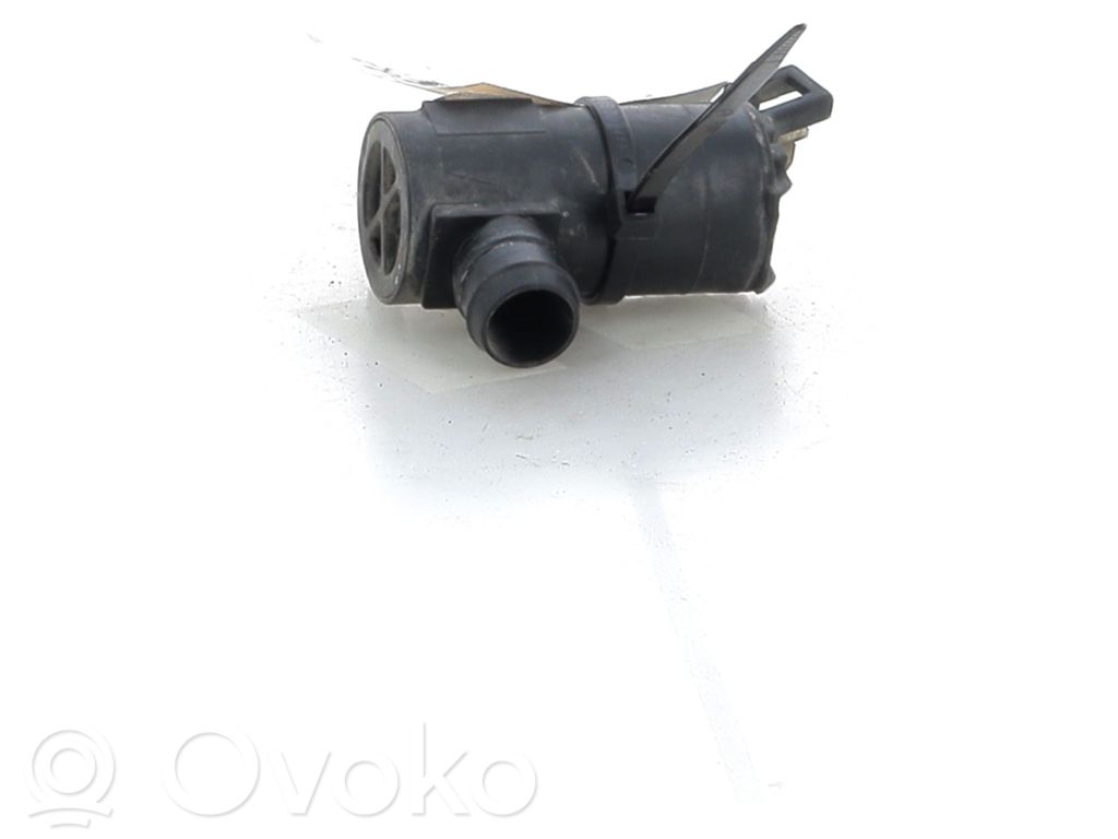 Toyota Land Cruiser (BJ70) Windscreen/windshield washer pump 