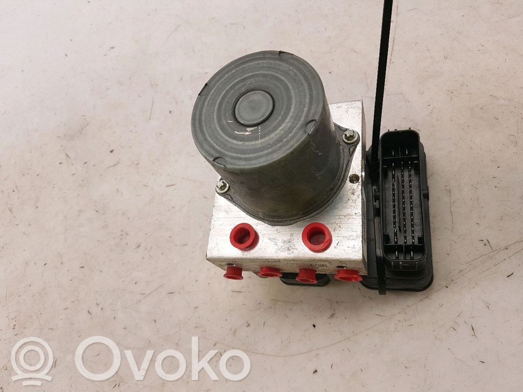 Volvo XC40 ABS bloks 