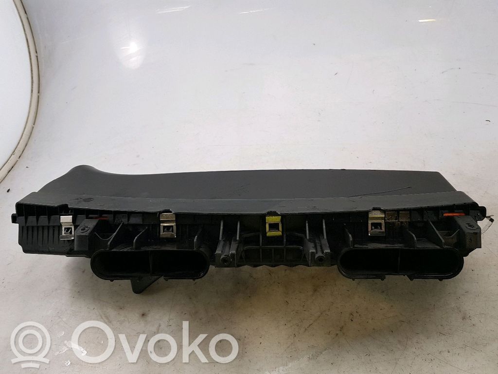 BMW X3 E83 Air filter box 