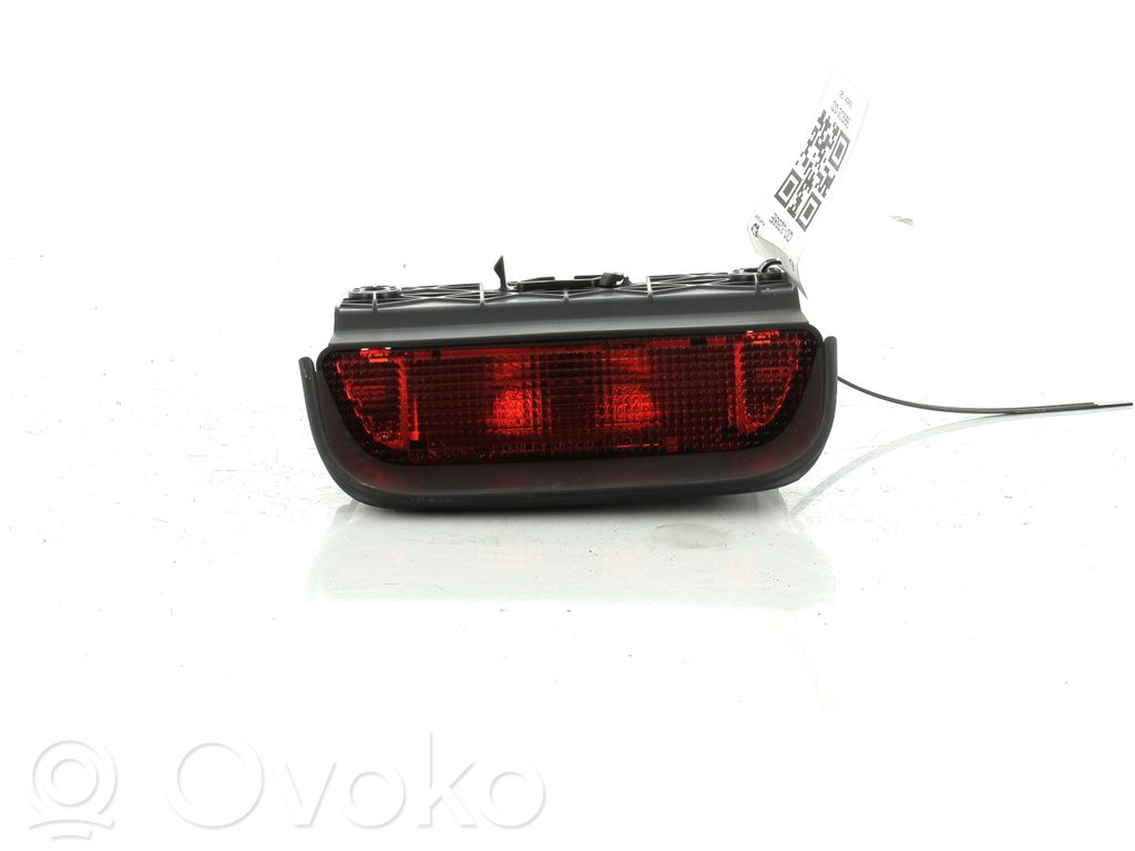 Honda CR-V Third/center stoplight 
