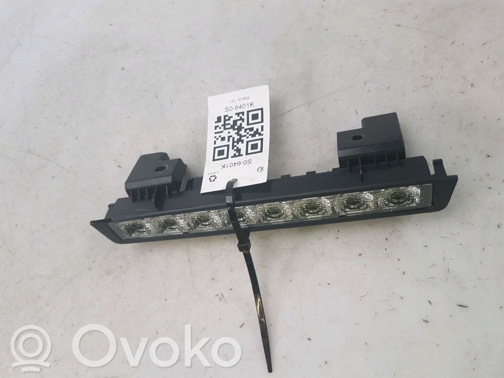 Suzuki Ignis Troisième feu stop 