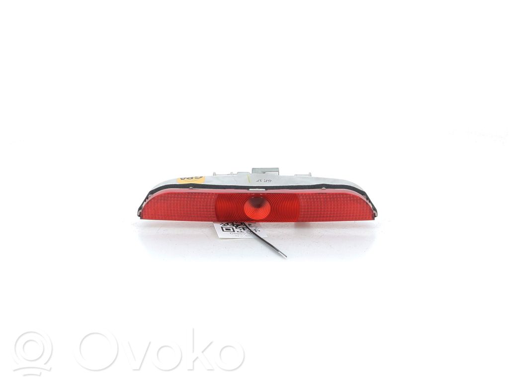 Mazda 3 I Third/center stoplight 