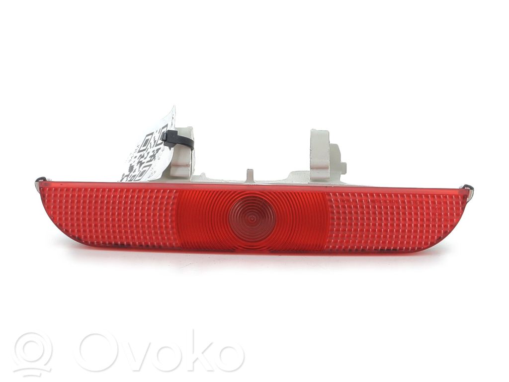 Mazda 3 I Third/center stoplight 